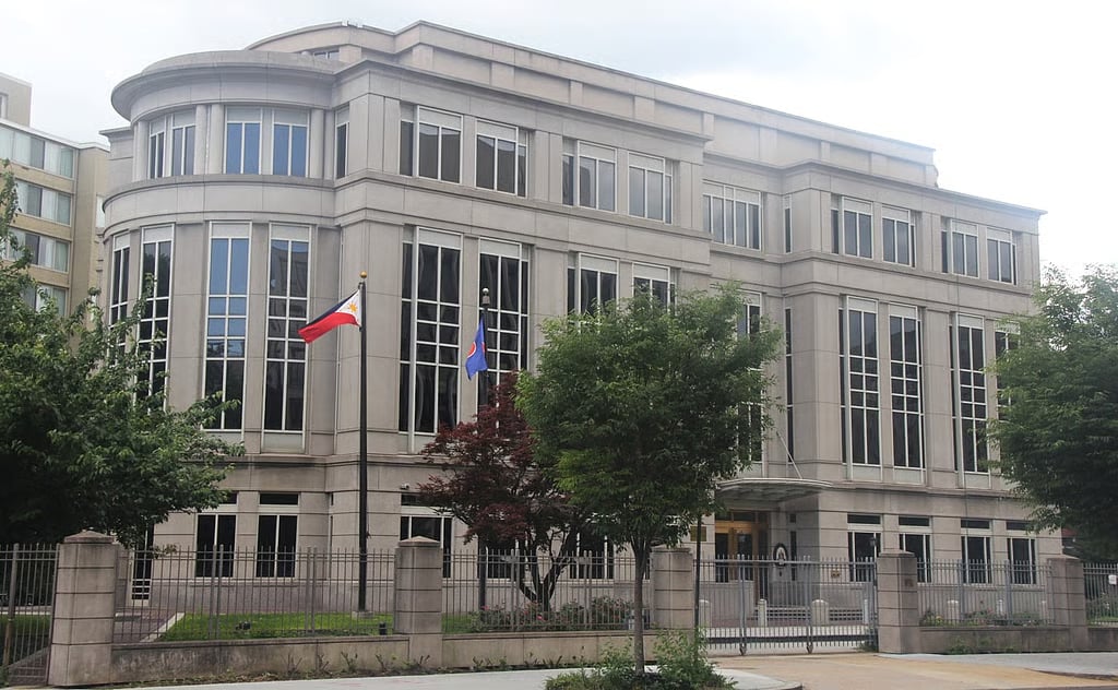 Phl embassy: Dual citizenship still allowed in US, policy intact 
