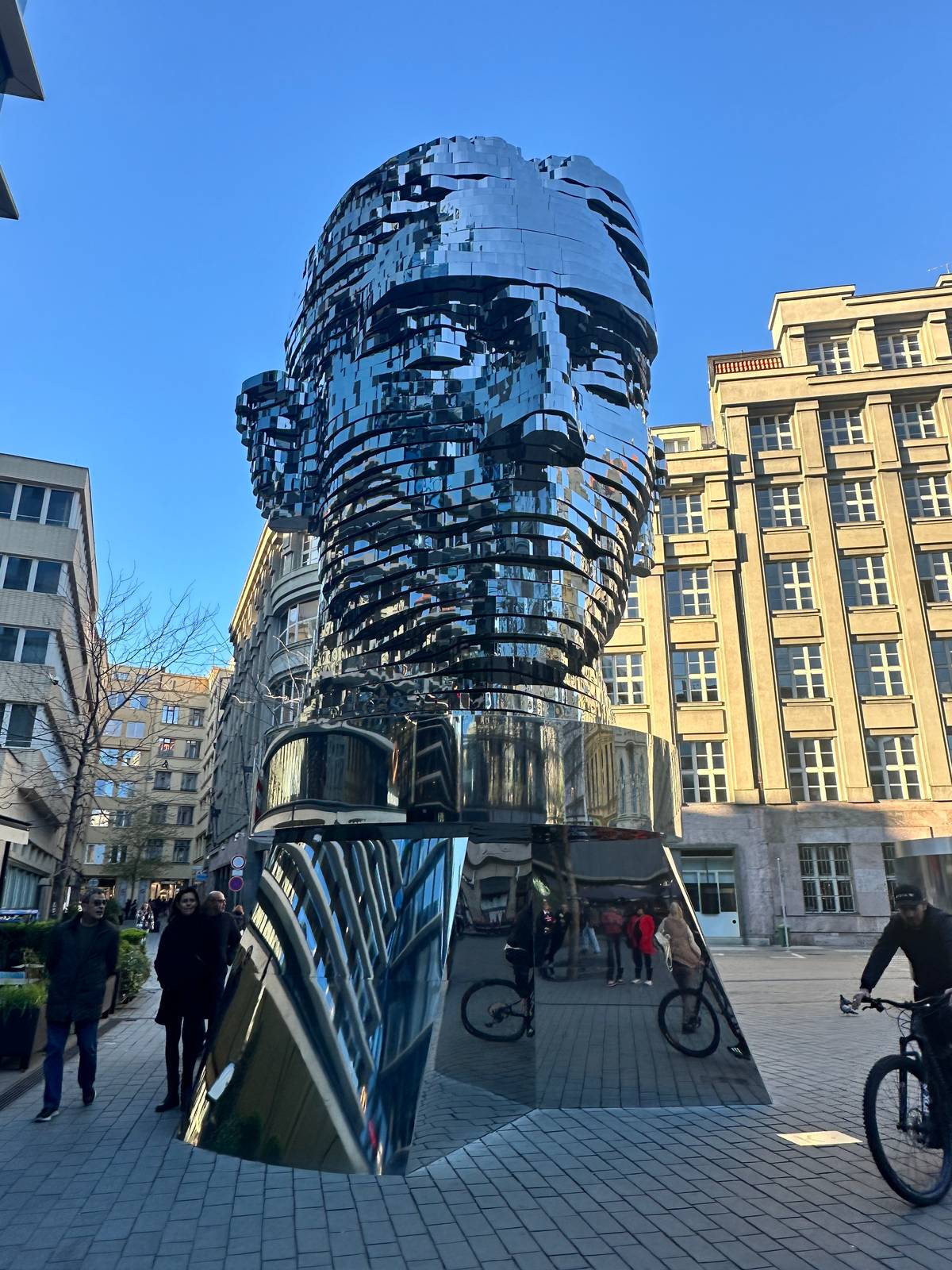 FRANK Kafka — Rotating head by David Cerny in Prague.