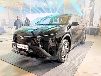 Green seven: Electric MPV with 450 km range, subscription plan