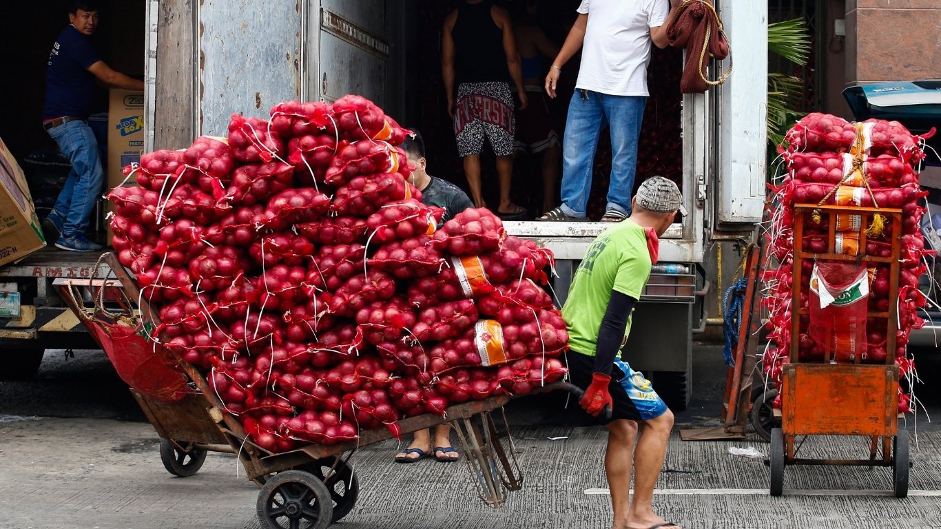 Weak onion prices triggers Senate probe
