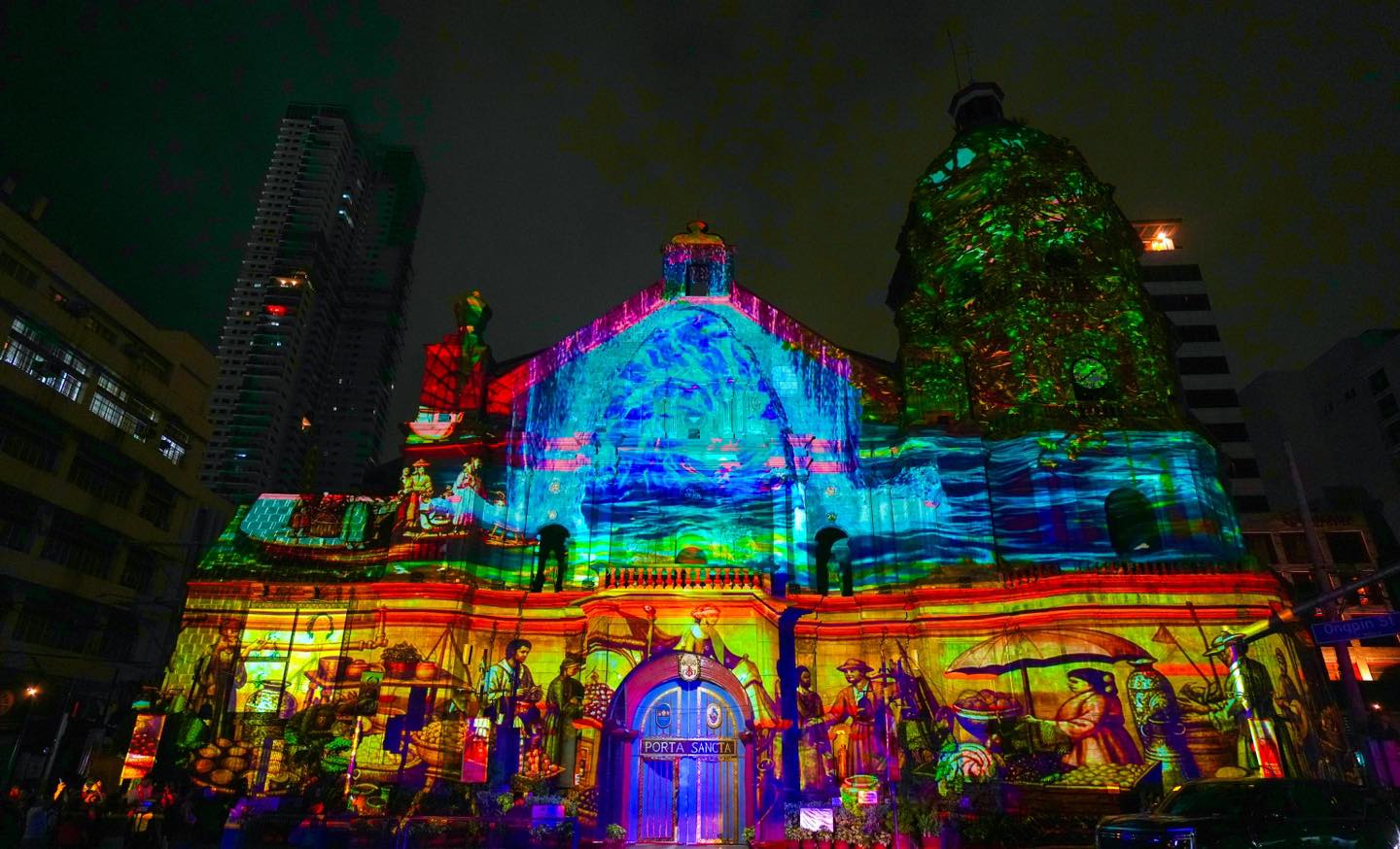 World’s oldest Chinatown in Binondo comes alive