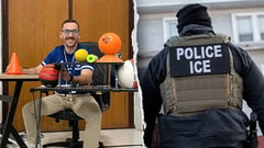 West Chicago teacher resigns after two-word pro‑ICE post