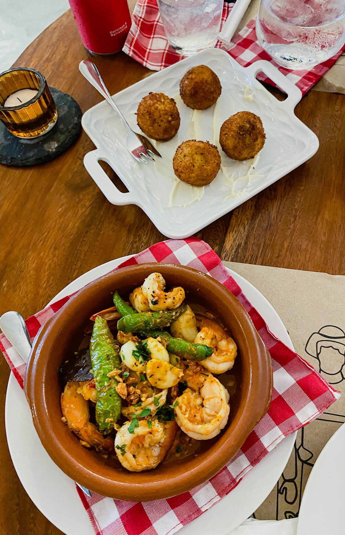 Croquetas de Quezon Azul (Blue cheese croquettes) and Gambas Al Ajillo (Shrimps sauteed in olive oil and garlic)