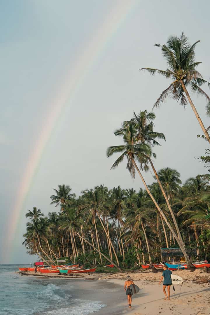 BI warns rowdy foreigners in Siargao: Break Philippine laws, face deportation