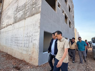 DPWH clears illegal structures in Bacolod to ease projects