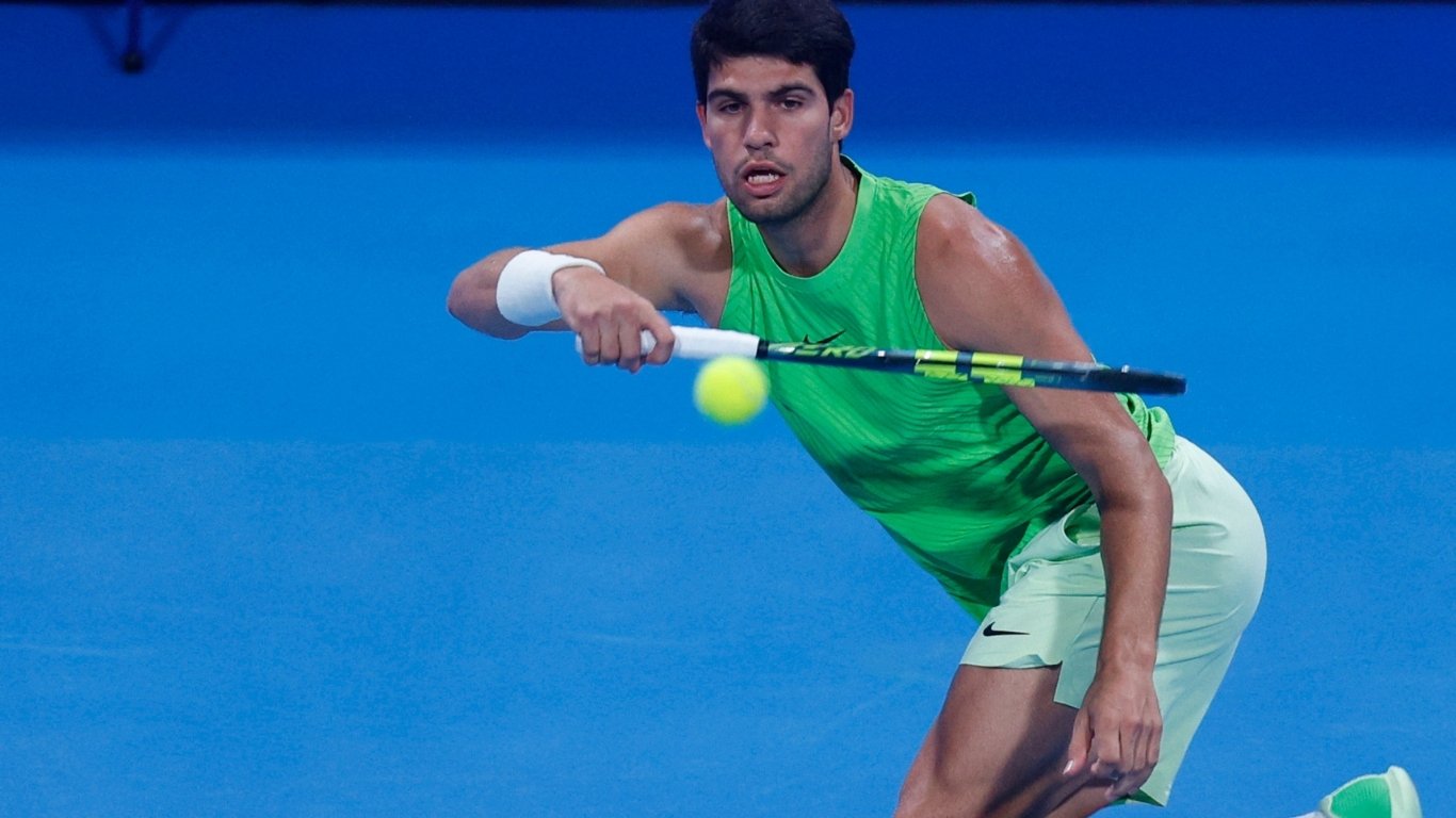 Alcaraz rips Fils, storms into Qatar glory