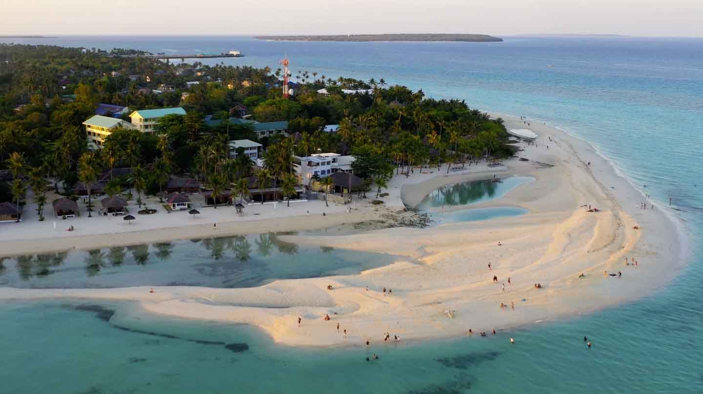 Public warned vs Bantayan Island 
online scam