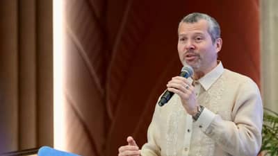 IMO chief backs Philippines' role in global seafarer reforms