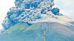Kanlaon acts up anew, ashfall prompts evacs