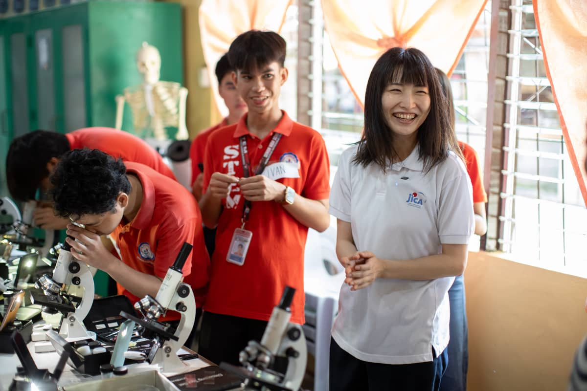 JICA JOCV Ms. KANAZAWA Mikako at Rosario Integrated School.
