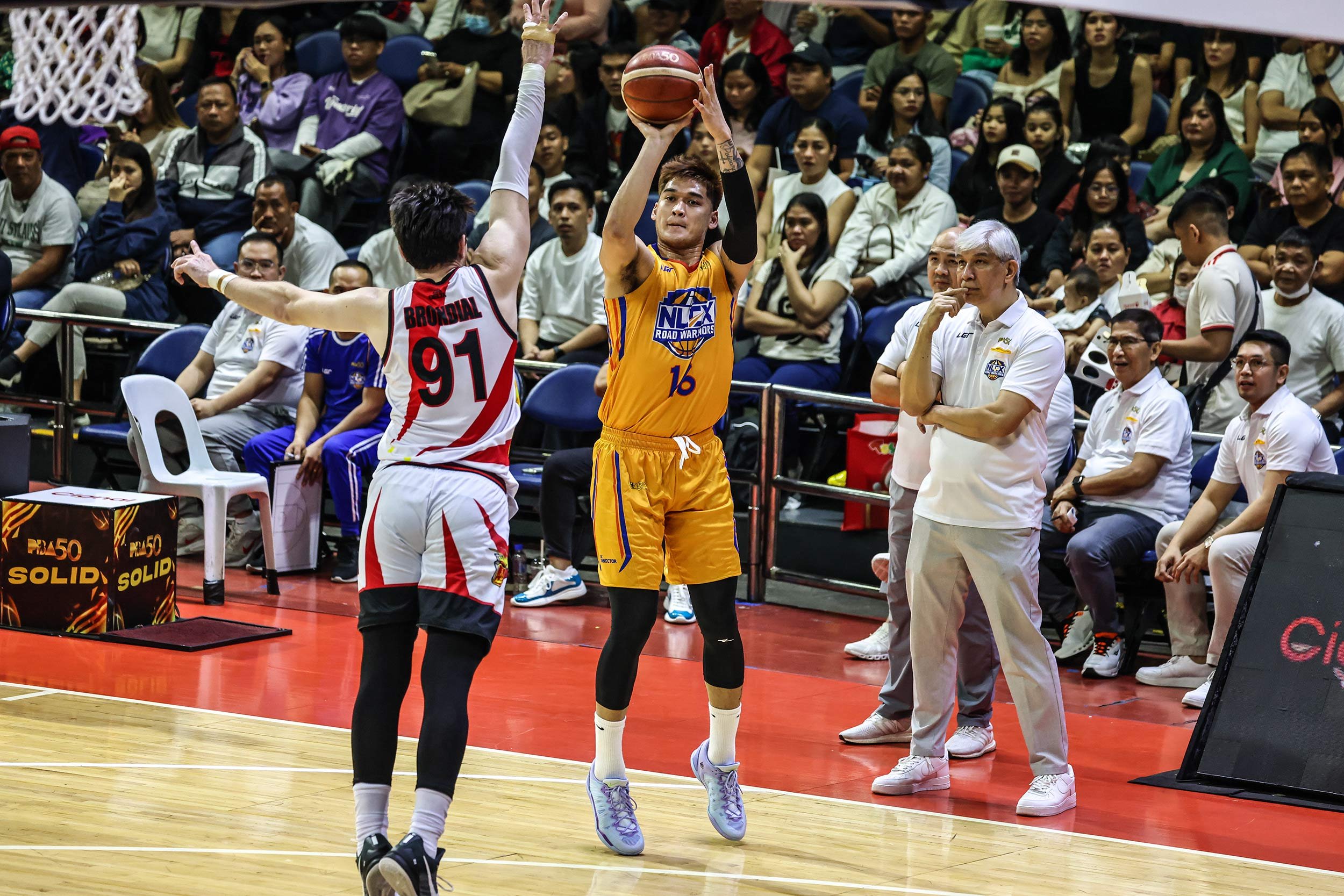 Converge taps Policarpio, Reyson