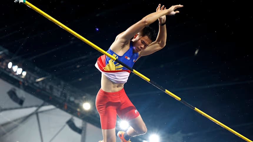 Obiena loses Copernicus Cup title, settles for 6th place