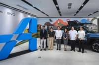 JAIME Alfonso Zobel de Ayala, CEO of ACMobility and DoT Secretary Christina Garcia-Frasco (center), are joined by Bob Palanca, managing director of BYD Cars Philippines, Carla Buencamino, head of Mobility Infrastructure at ACMobility, Dino Obias, chief marketing officer, ACMobility and Wil Dasovich, the lead navigator that will drive the ‘Drive Electric. Love Pinas’ Campaign.