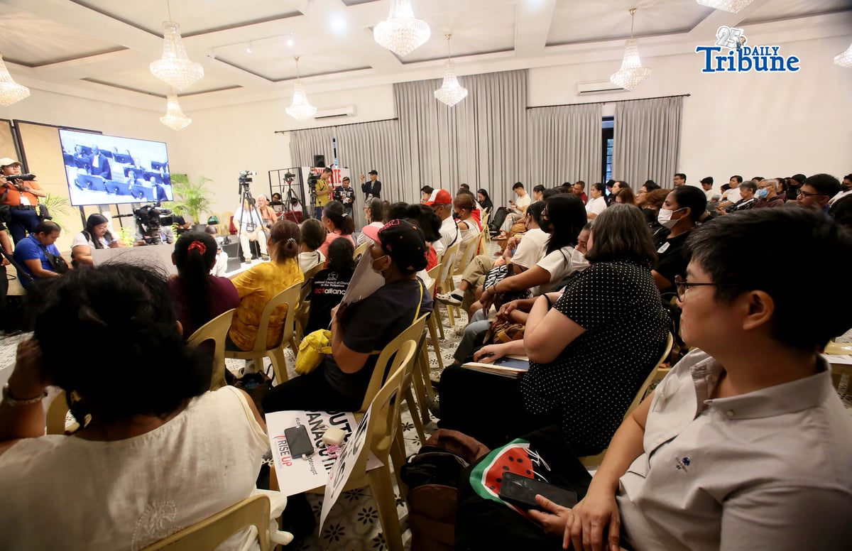 Families of the EJK victims watch the International Criminal Court (ICC) confirmation of charges hearing against former President Rodrigo Duterte in his crimes against humanity case linked to the government’s anti-drug campaign, held at Atencio Libunao Hall in the University of the Philippines, Diliman, Quezon City, on Monday, 23 February 2026.