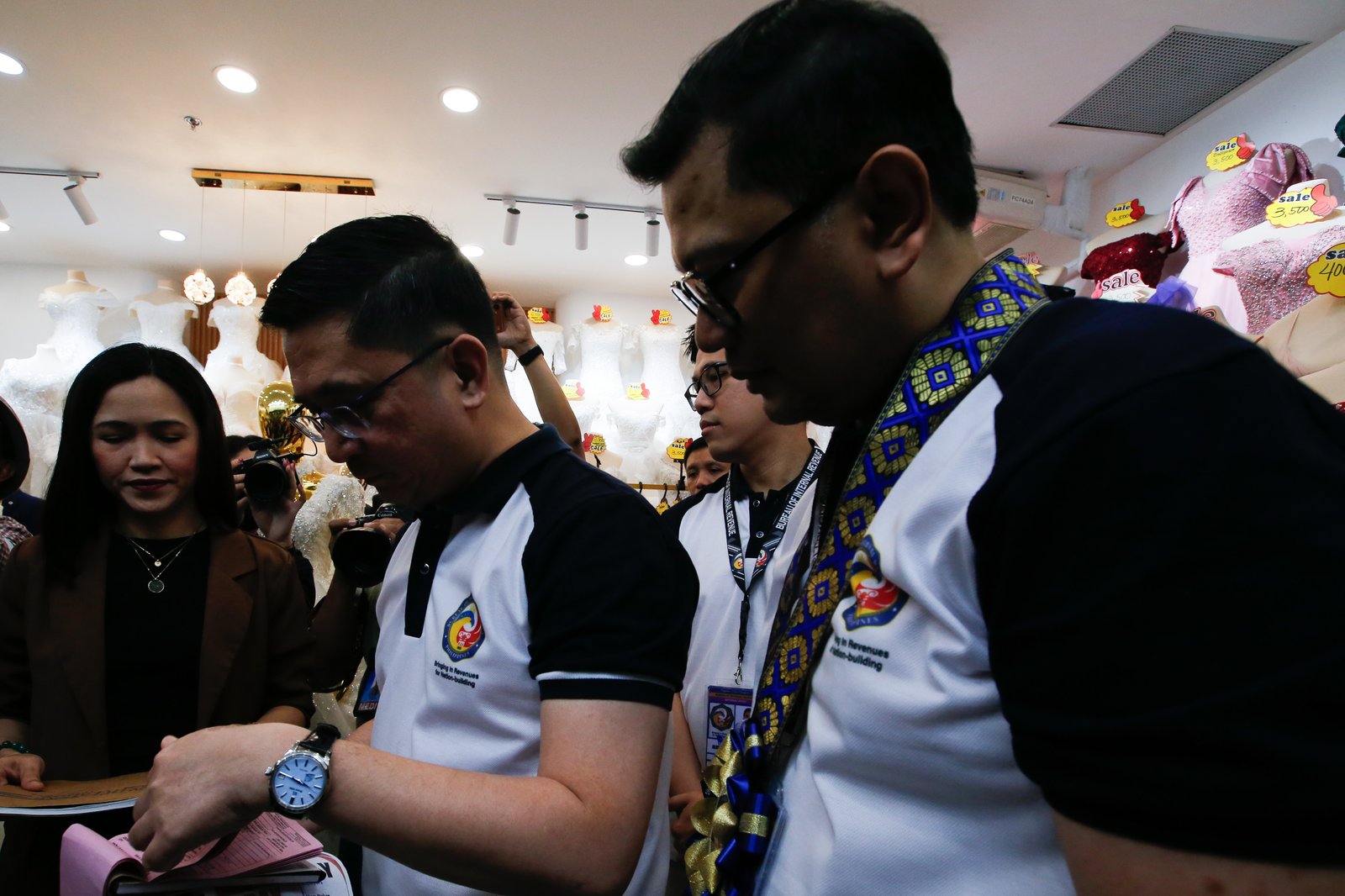 Commissioner Charlito Martin R. Mendoza leads the Bureau of Internal Revenue's nationwide "Counsel Help Assist Taxpayers" (CHAT) Day at a shopping mall in Divisoria, Manila, on Monday 23 February 2026. The initiative aims to provide direct assistance and streamline tax-related inquiries for local merchants and shoppers.