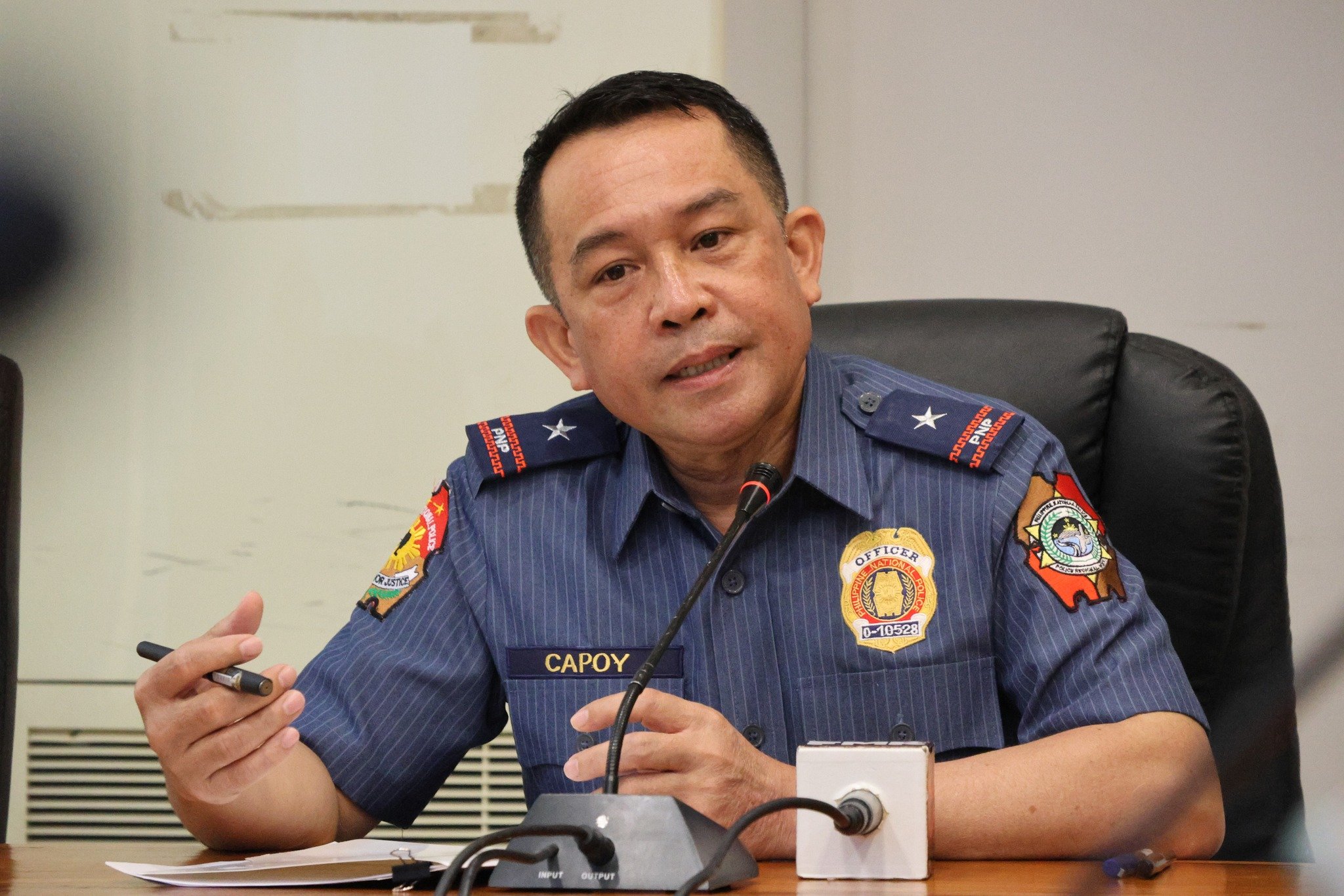 7 Eastern Visayas insurgents turn over weapons