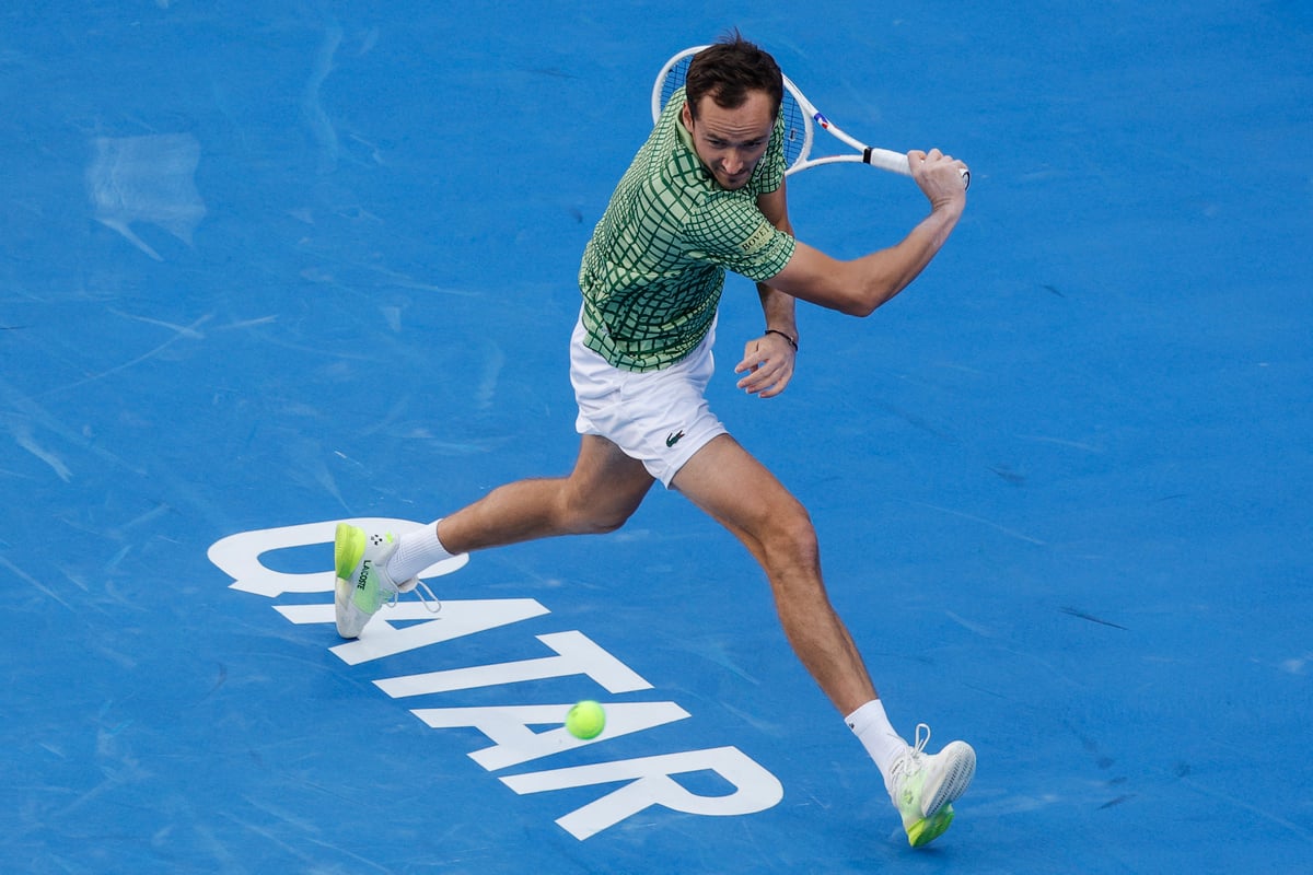 Medvedev advances in Dubai, suggests ranking system rethink