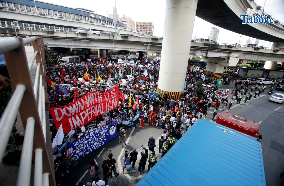 (February 25 2026) Thousands of protesters gathered at Edsa Shrine in Quezon City on Wednesday February 25 2026, calling for the accountability of public officials allegedly involved in corruption linked to flood control projects, marking the 40th anniversary of the 1986 EDSA People Power Revolution. Photo/Analy Labor
