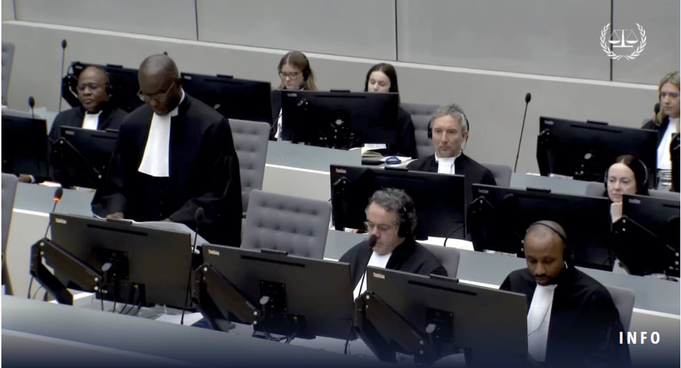 Hague prosecutors brush off bribe rap