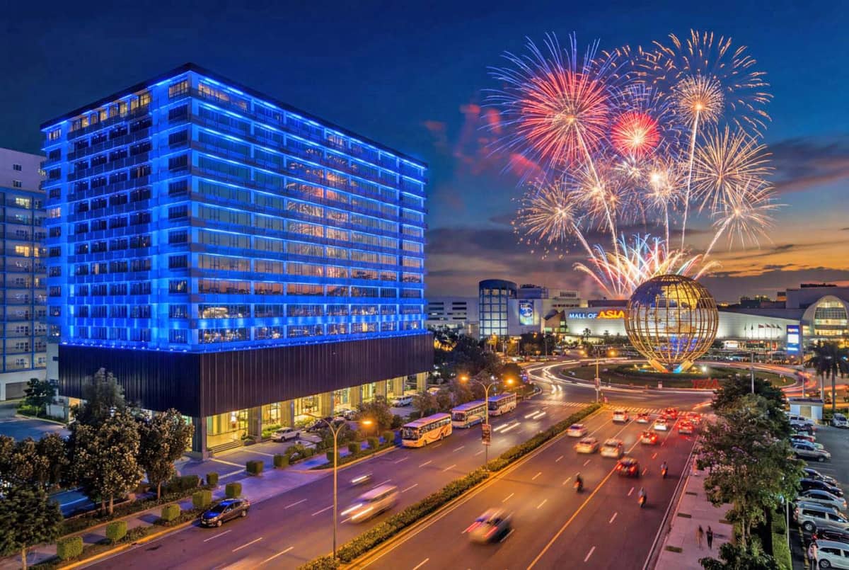 THE SM Mall of Asia is the largest mall in the Philippines, offering various activities and experiences right at the heart of the metro.