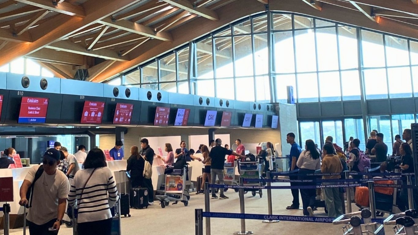 2 Phl gateways earn top honors