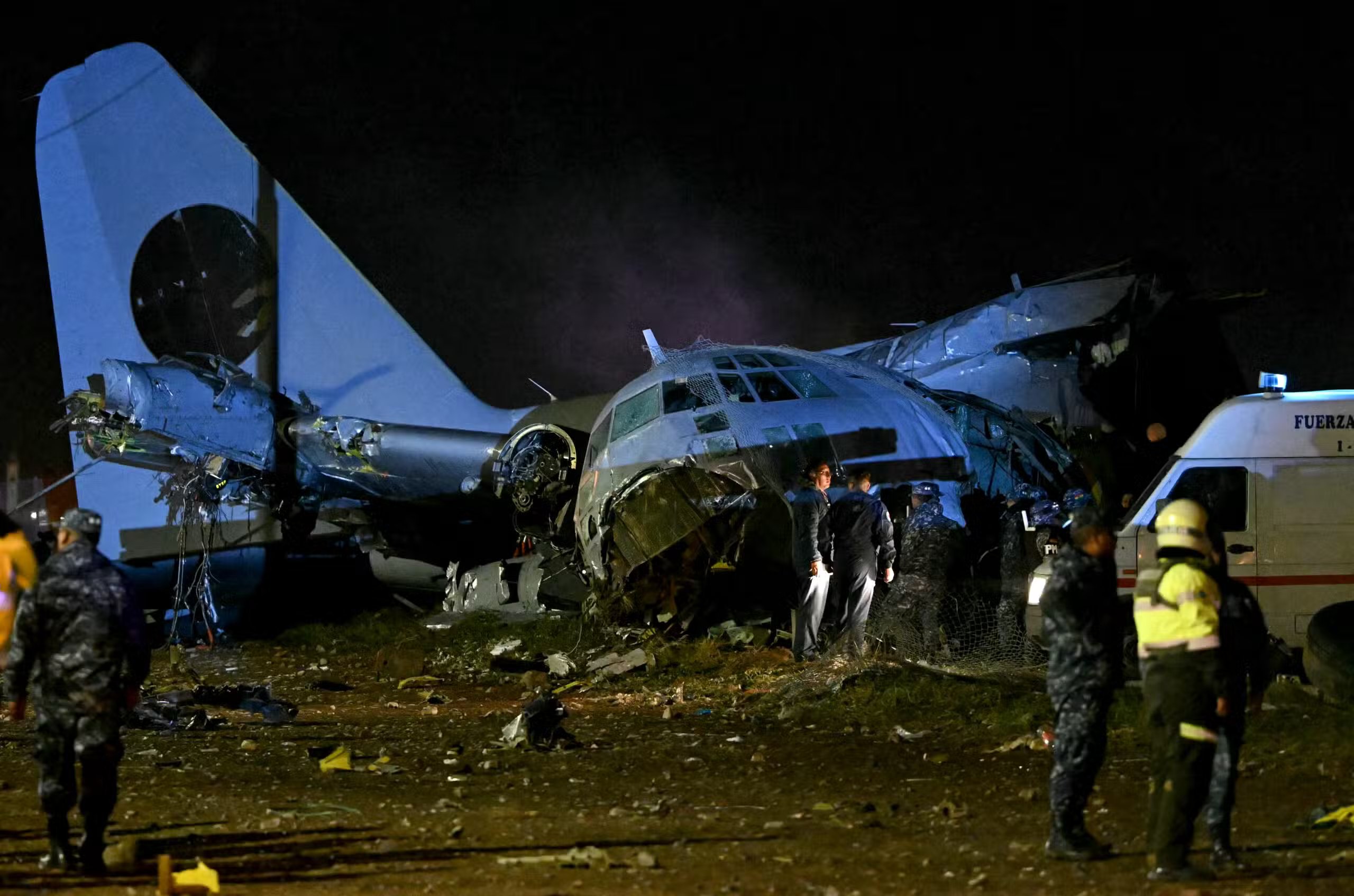  

Bolivian military plane carrying cash cr*shes, at least 15 de*d