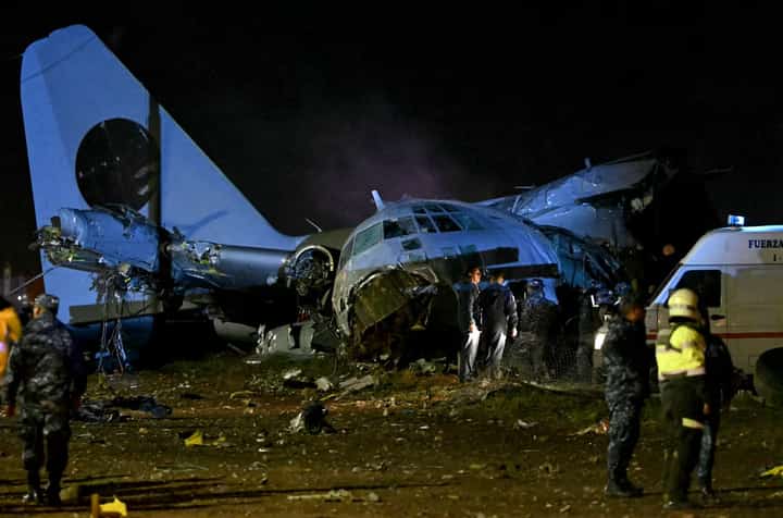 Bolivian military plane carrying cash cr*shes, at least 15 de*d