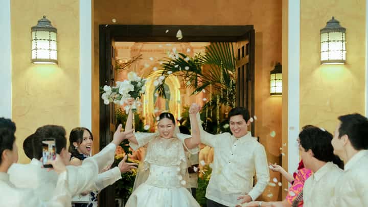 BRIDE Maiki and groom Santiago.