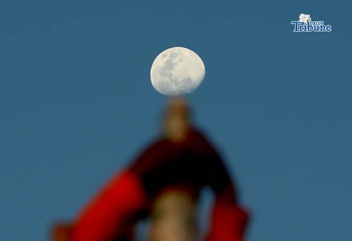 A half moon rises over the shoreline of Arevalo in Iloilo City on Saturday. A total lunar eclipse will occur on 3 March 2026 and will be fully visible in Manila, lasting about 82 minutes from 11:27 p.m. The eclipse, sometimes called a “blood moon,” occurs when the moon turns red.