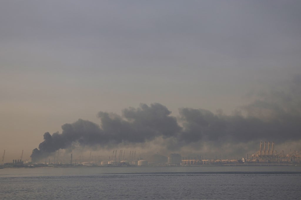 Blasts rock Gulf cities