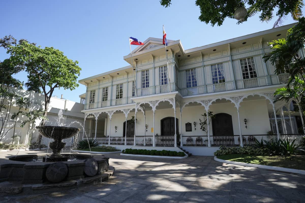 THE Goldenberg Mansion