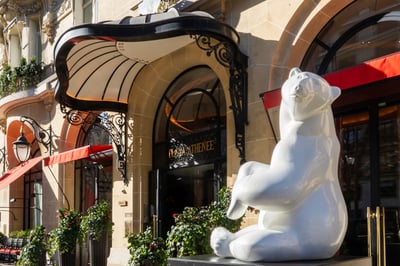 Michel Bassompierre sculptures arrive at Plaza Athénée