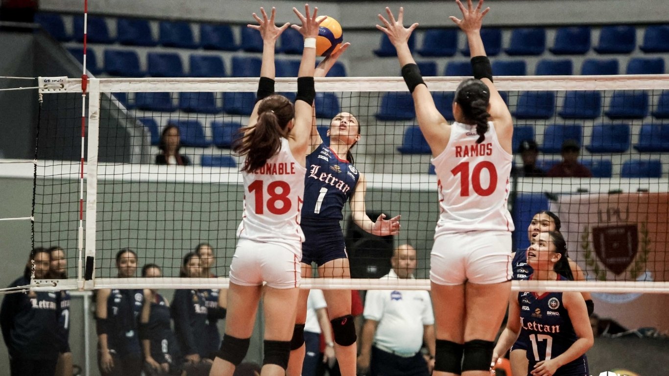 Nitura sparks Lady Knights perfect run