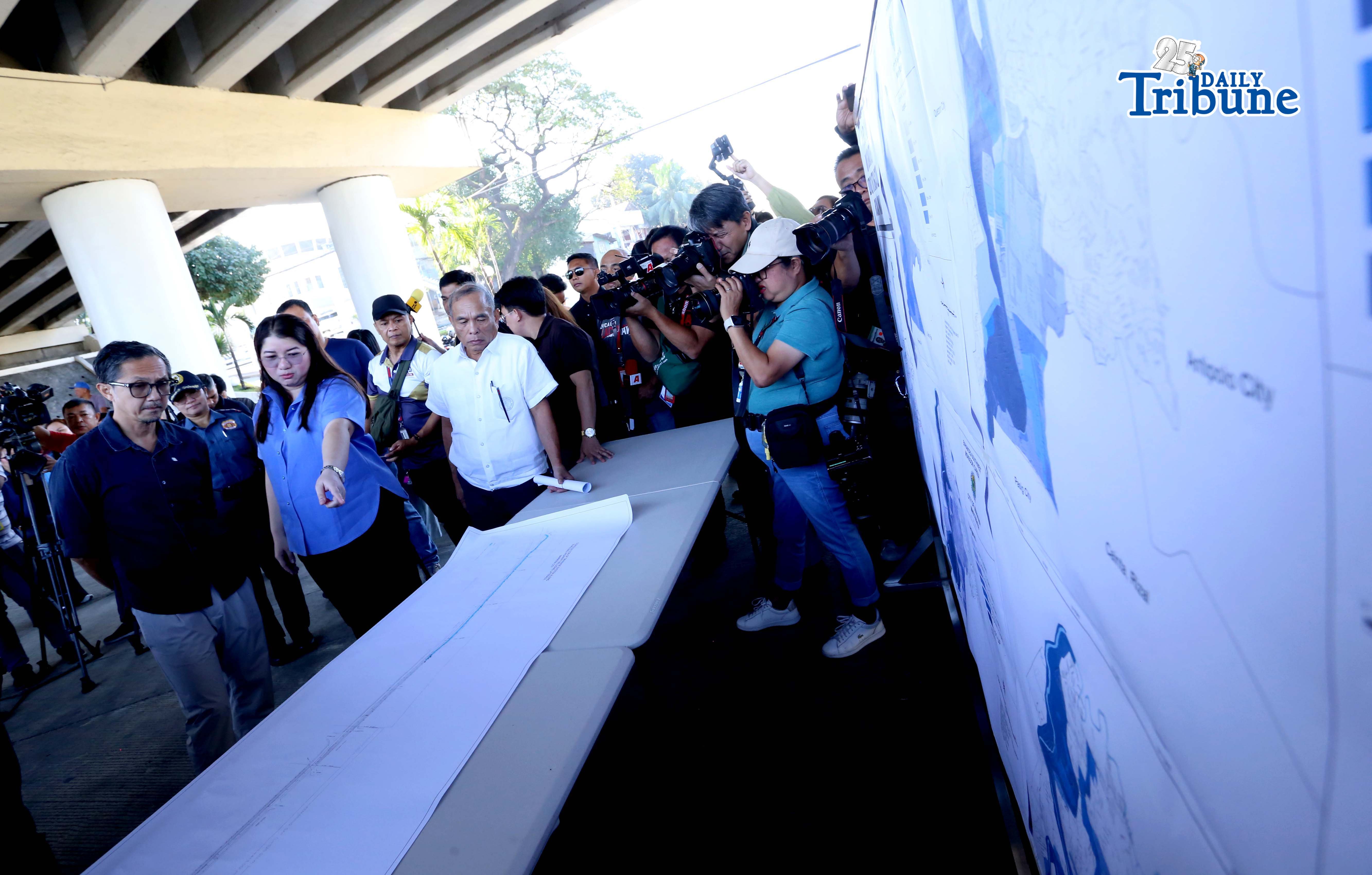 Vince inspects Marikina River