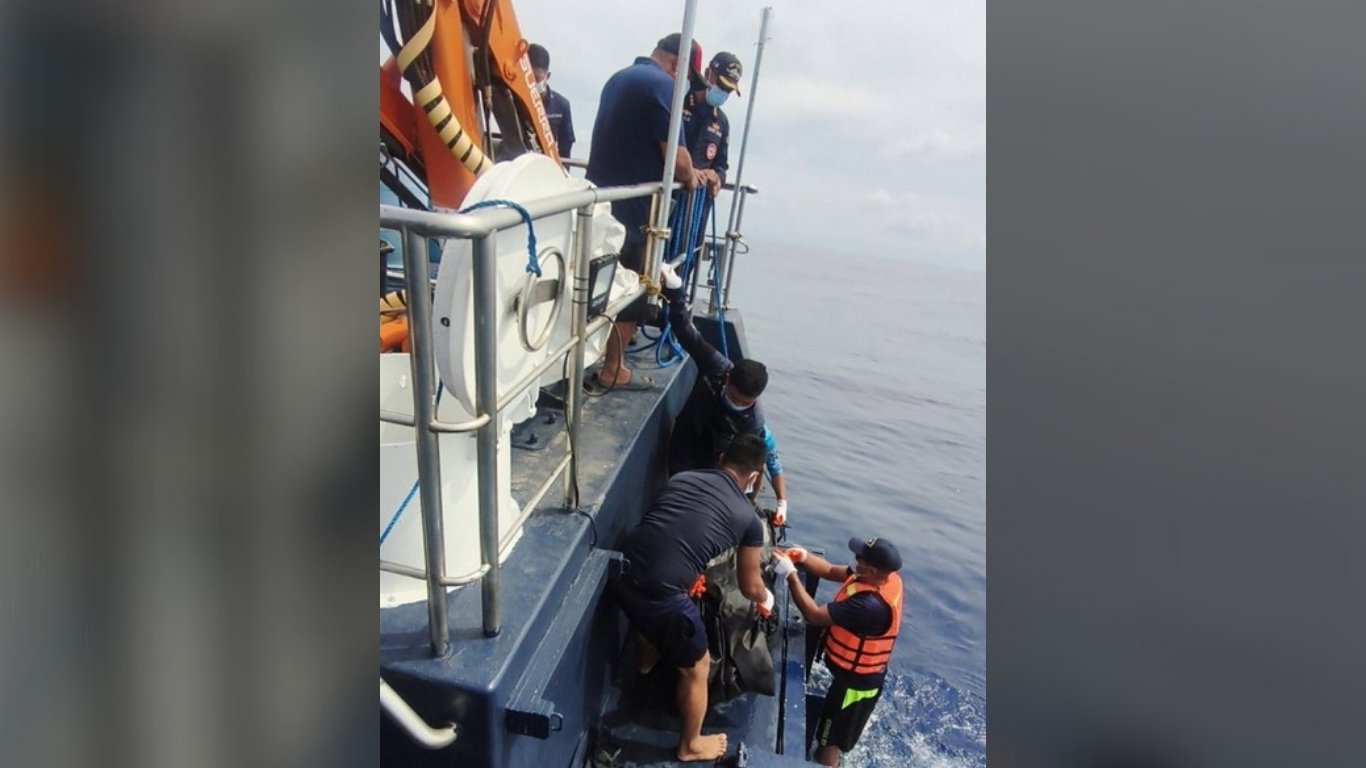 BFAR vessels join rescue operations