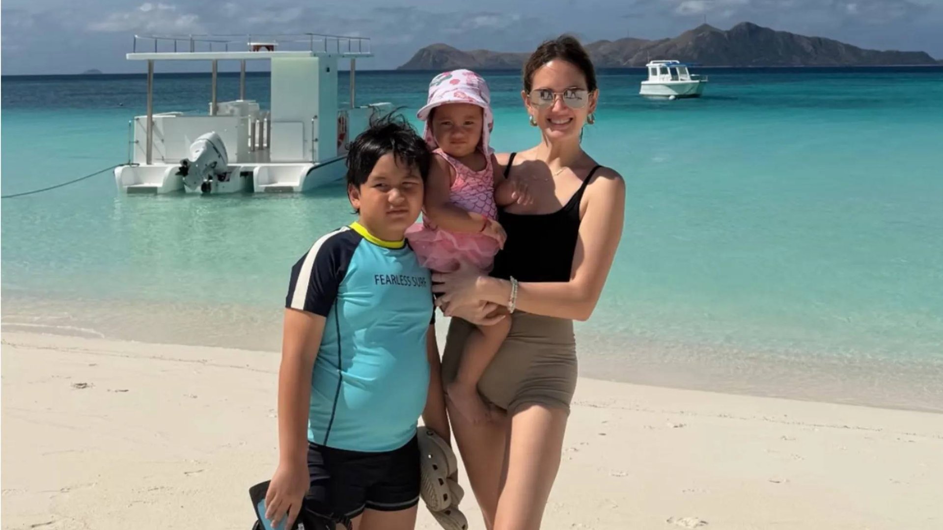Ellen Adarna, ibinahagi ang Amanpulo trip kasama si John Lloyd,mga anak