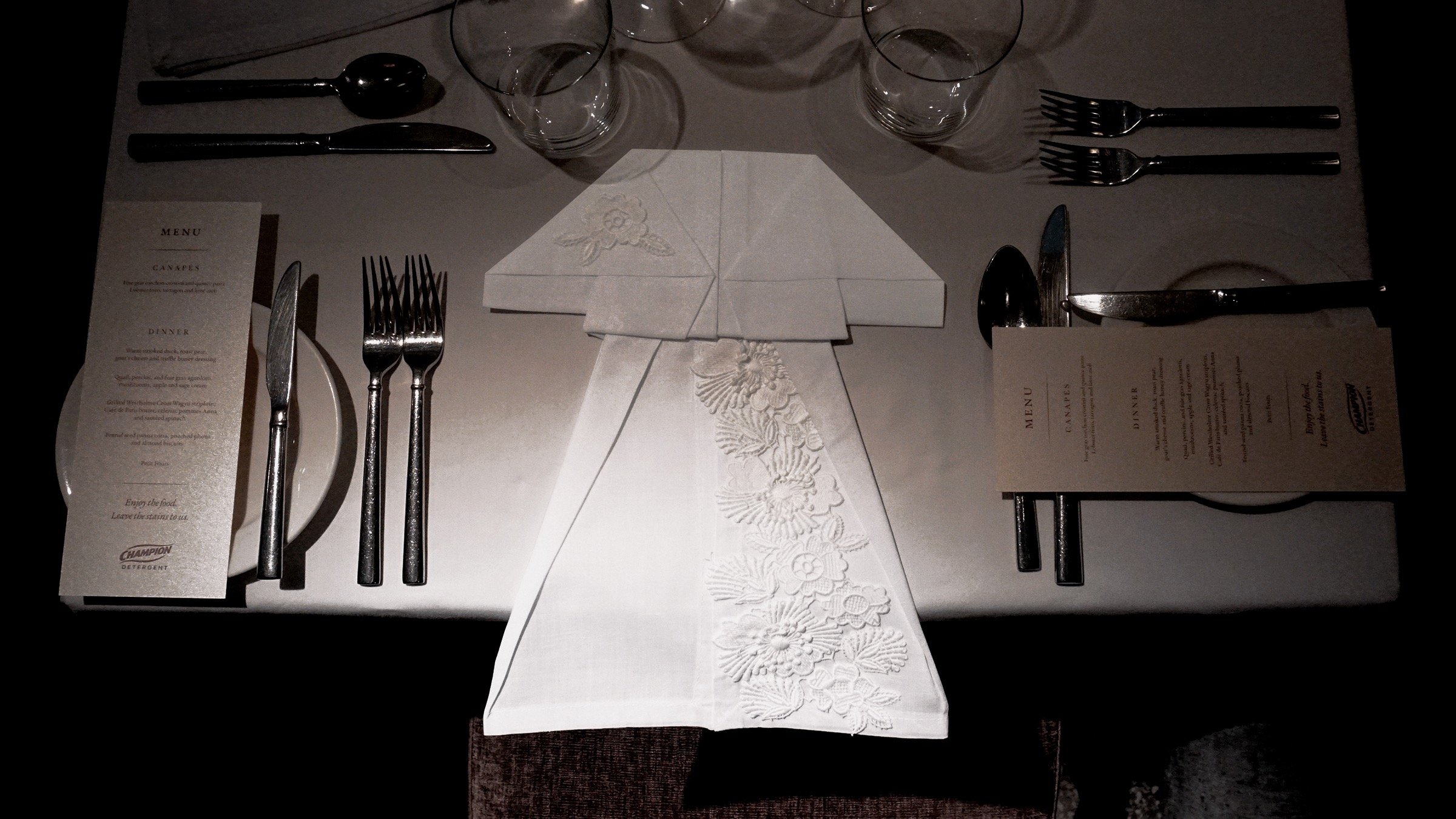 Table cloth couture