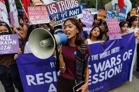 Women activists storm U.S. Embassy against bombing of girls' schools in Iran