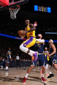 James milestone fails to save Lakers