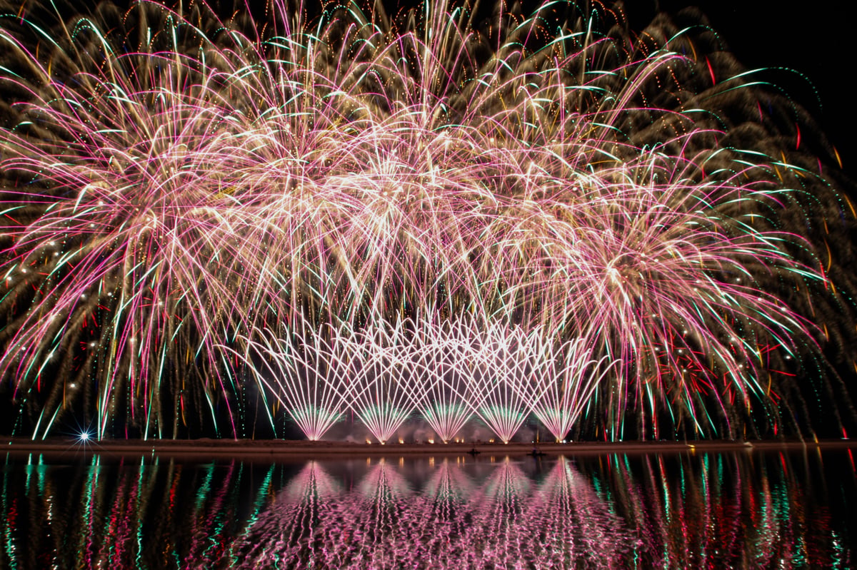Philippine International Pyromusical Competition opens at SM Mall of Asia