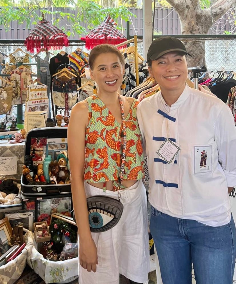THE Little Vintage Shop’s Frannie Manotoc and Mel Asuncion.