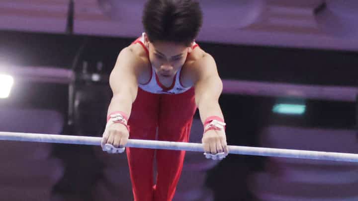Yulo books horizontal bar final anew