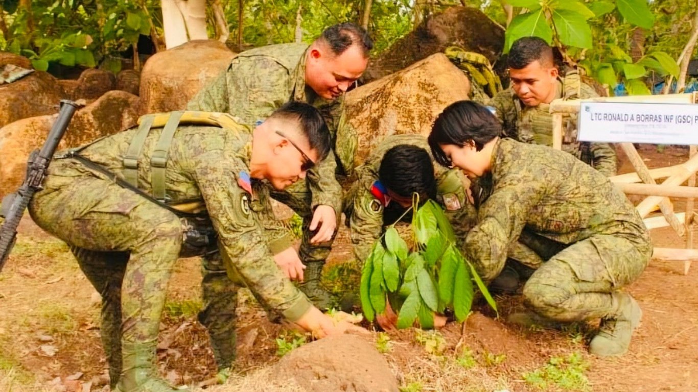 State troops mark 129th anniversary 
with tree-planting drive