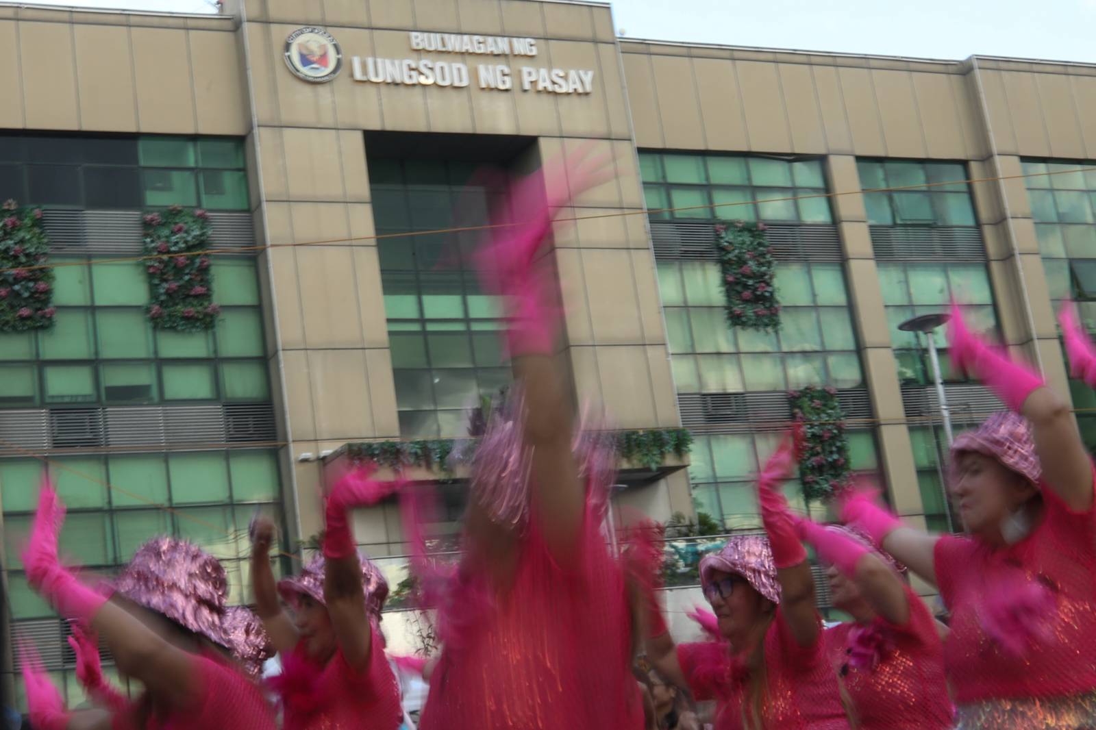 Hundreds of women from different backgrounds and age groups join a Zumba dance event called “Indak ni Juana” at Pasay City Hall on Sunday, as part of the city’s celebration of International Women’s Day. Led by Aimee Calixto-Rubiano, the event promotes the theme “We for Gender Equality and an Inclusive Society.”