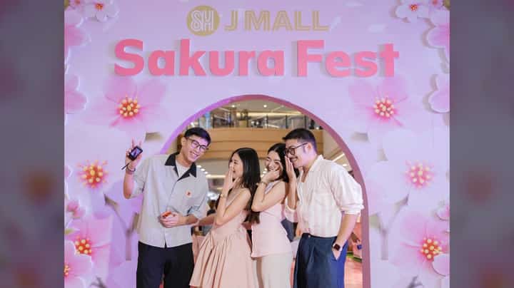 INVITED members of the media and content creators explore the pink-hued spring installations during a preview of Sakura Fest 2026 at SM J Mall in Cebu, where cherry blossom-themed displays transform the mall’s atrium into a celebration inspired by Japan’s sakura season.