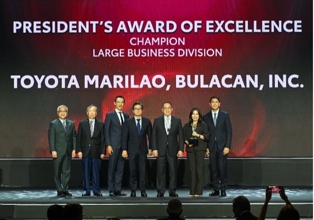 IN PHOTO (L-R): TMP Executive Vice President for Marketing Mr. Jose Maria Atienza, TMP Vice Chairman Dr. David Go, TMP President Mr. Masando Hashimoto, TMP Chairman Mr. Alfred Ty, TMR Chairman Atty. Reginaldo Oben, TMR General Manager Ms. Gina Loo & TMR President Mr. Don Juan Miguel Oben.