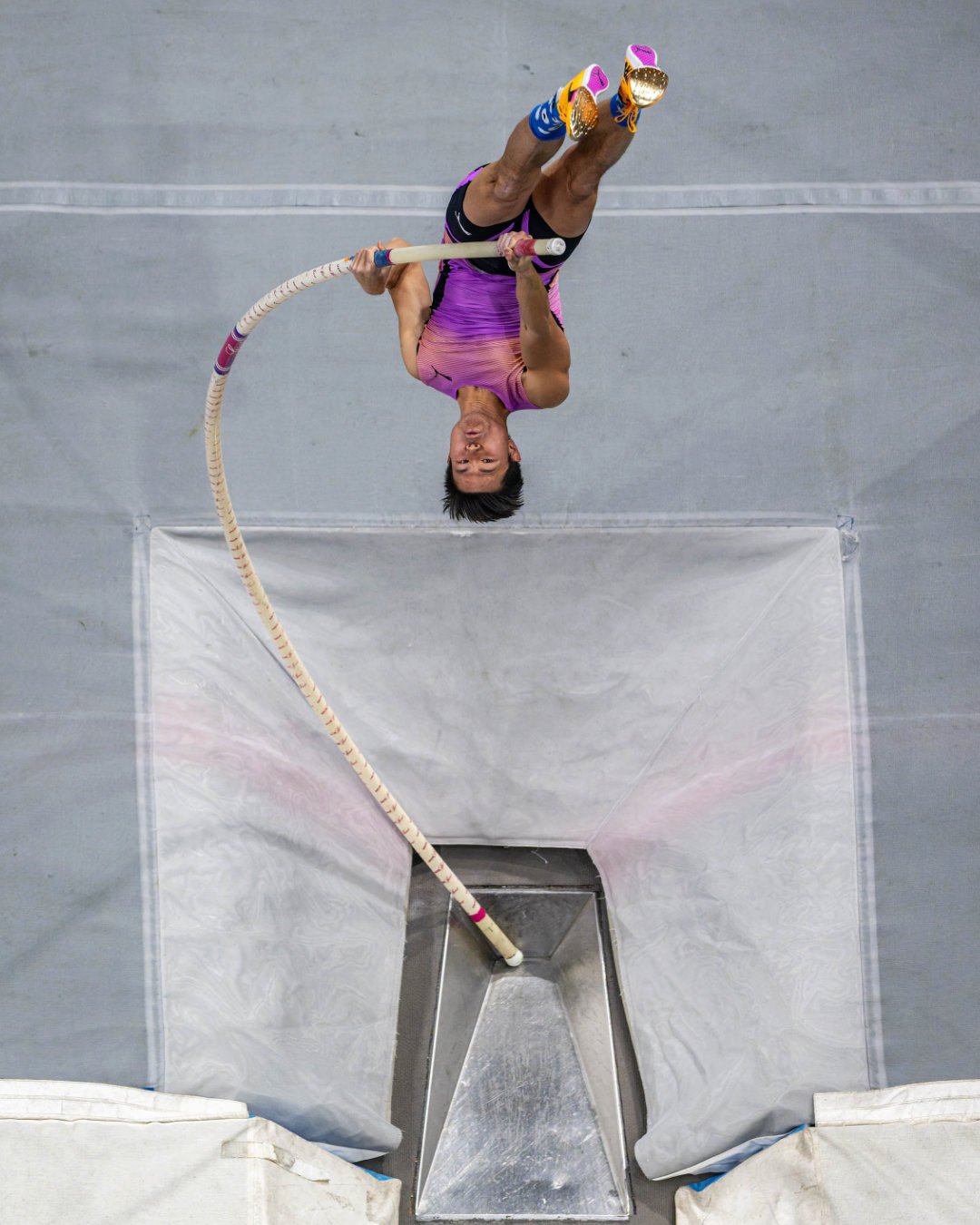 Obiena awaits world indoor fate