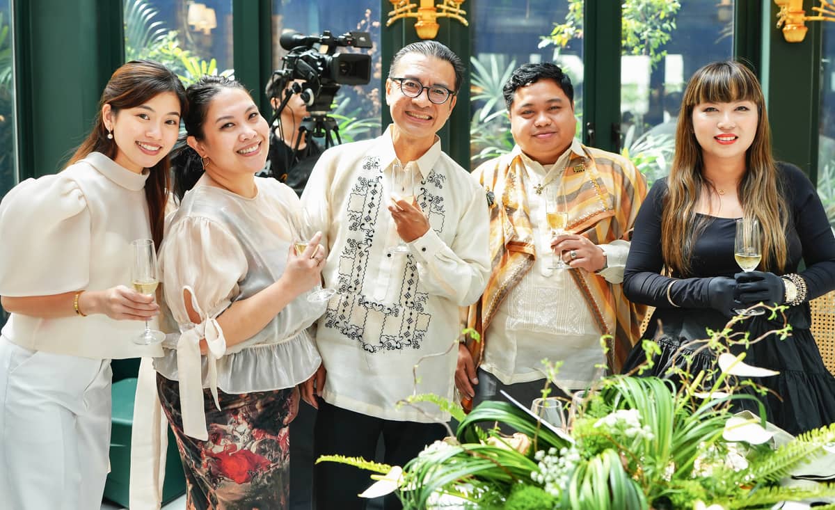 (From left) PIID Cebu president, Roselane Leigh Jade To Chip, director for Professional Development Jonessa Faye Abayon, Atty. Dennis Gorecho, IDr. Jeric Santiago and IDr. Christine Villamoraw.