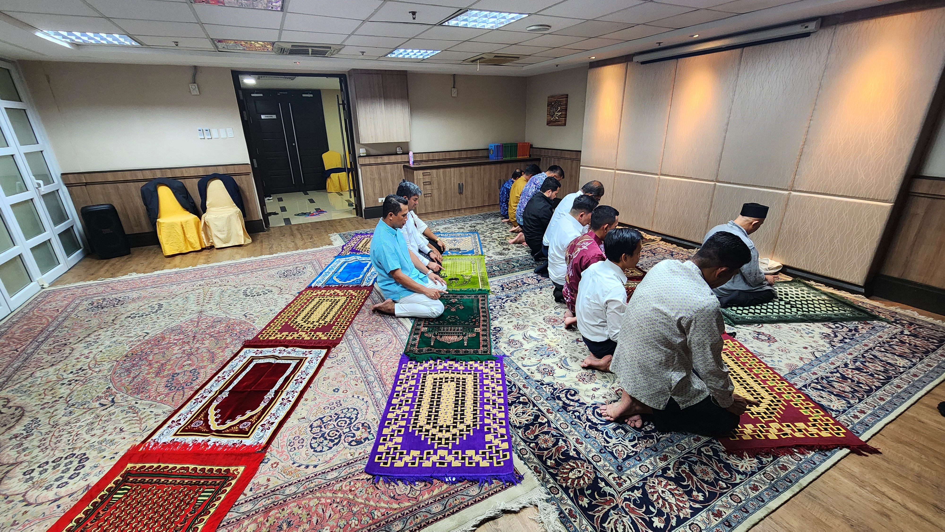 Feasting and fostering friendships:
Iftar at the Malaysian embassy