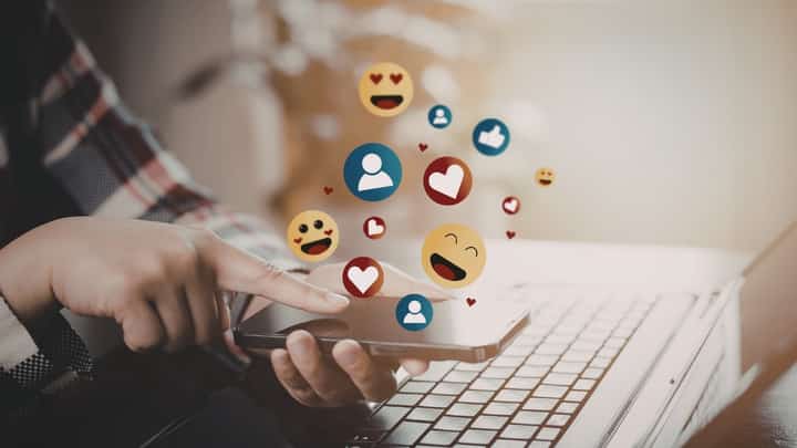 Minors’ social media ban sought